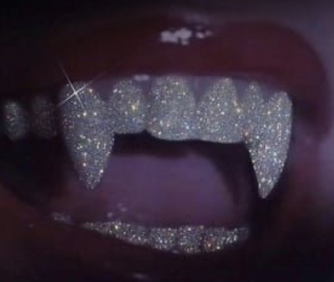 freakyynikkii photo 1