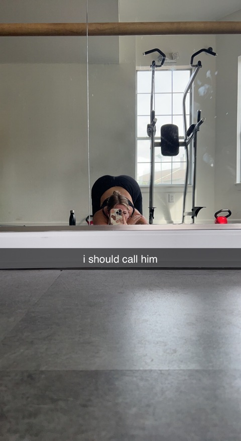 urfavhoneyblonde photo 1